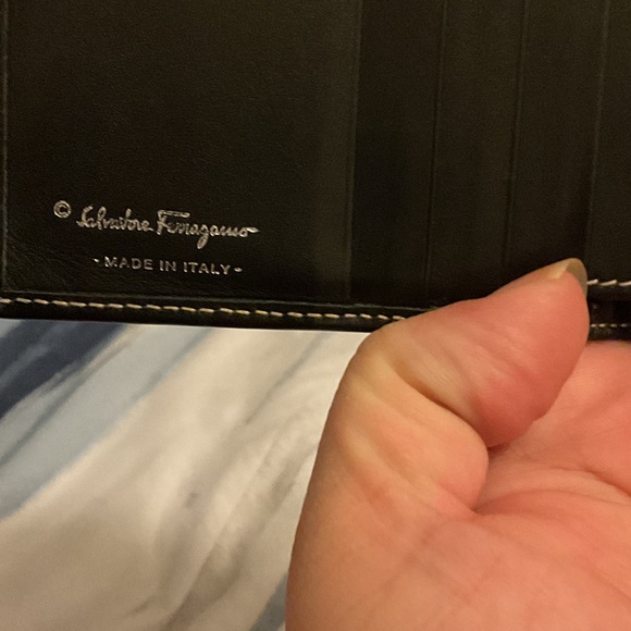 Ferragamo Black Leather Buckle Wallet - Picture 8 of 10